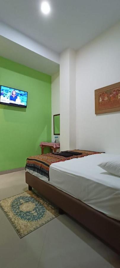 The Cabin Hotel Ambasador Jogjakarta Buitenkant foto